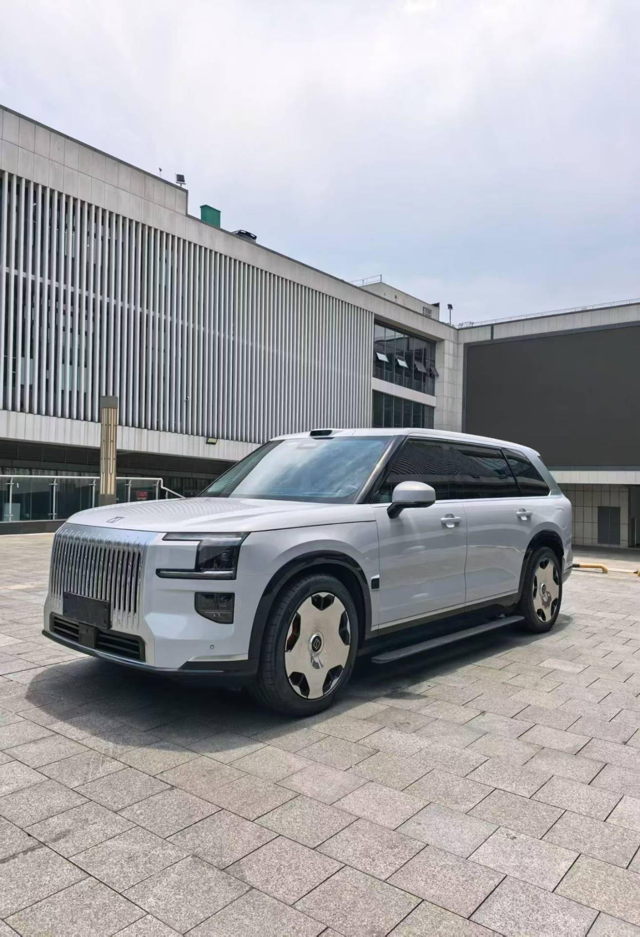 ZEEKR 极氪9X